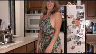 Solo horny MILF toying